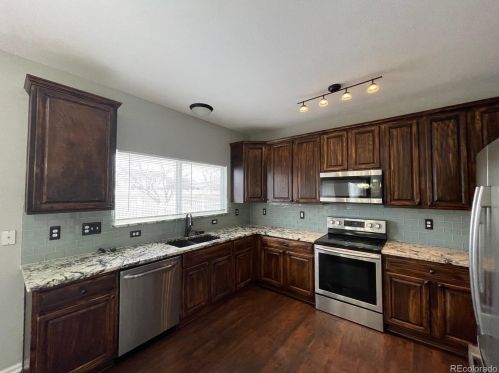 1162 Fultondale Cir, Denver CO  80018-6081 exterior