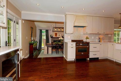 255 Lower Magothy Beach Rd, Severna Park MD  21146-2118 exterior