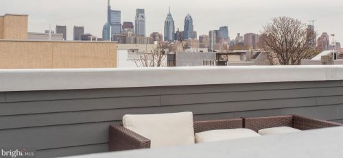 1243 24th St, Philadelphia PA  19121-4820 exterior