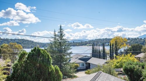 18528 Shore Dr, Middletown, CA 95467-8627