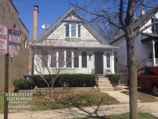 1325 Greenleaf St, Evanston, IL 60202-1152