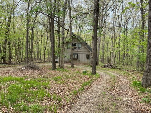 1836 Tanglewood Dr, Varna, IL 61375-9515