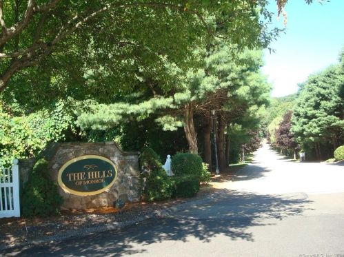 102 Wendover Dr, Upper Stepney CT  06468-2826 exterior