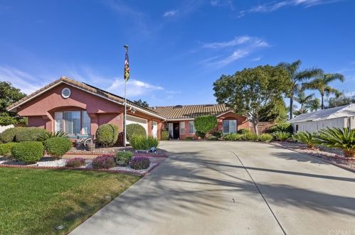 81 Trinity St, Oceanside, CA 92057-6017