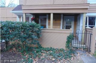 1455 Church Hill Pl, Herndon, VA 20194-1233