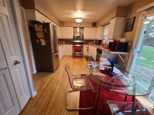 114 Fessler Dr, Hanover Park, IL 60108-1043