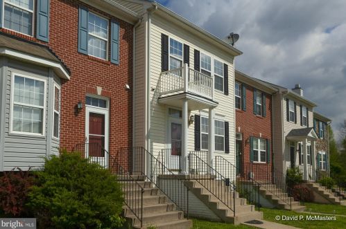 51 Crawford Way, Charles Town, WV 25414-6504