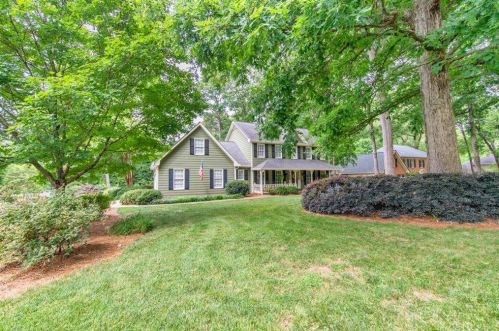 867 Ryan Ln, Lilburn, GA 30047-6642