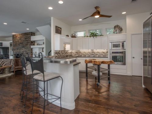 53 Harbour Pt Cir, Fort Worth TX  76179-3256 exterior