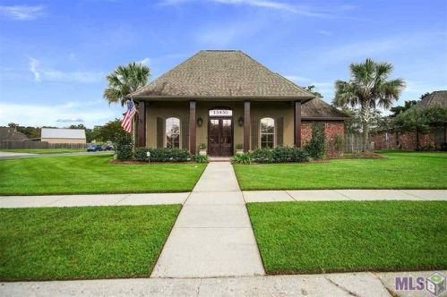 13430 Williamsburg Dr, Walker LA  70785-5526 exterior