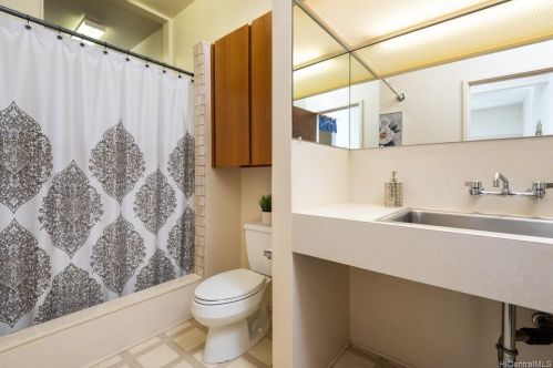 1011 14 Ave, Honolulu HI  96816-3640 exterior