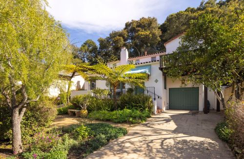 1423 Valerio St, Santa Barbara, CA 93101-4954