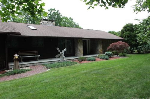 317 Kensington Rd, Southington, CT 06489-2923