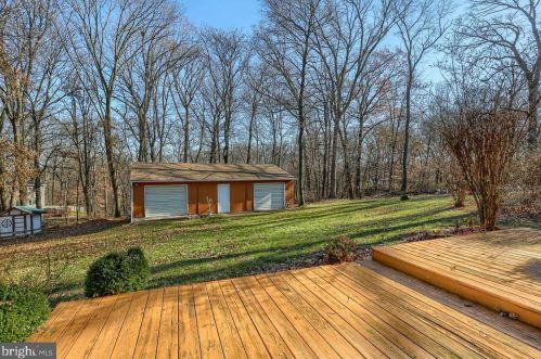 213 Eastwood Dr, Harrisburg, PA 17109-5561