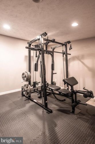 125 Gap Vw Blvd, Harpers Ferry WV 25425-3003 exterior