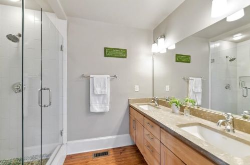 356 Ferguson St, Atlanta GA  30307-2085 exterior