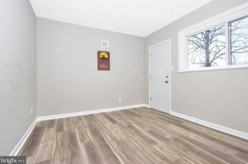 8107 Lockney Ave, Silver Spring MD 20912-7304 exterior