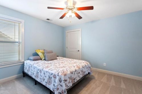 2077 Hatteras Way, Atlanta GA  30318-1085 exterior