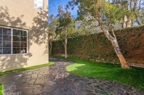 42 Arborside, Irvine CA  92603-0111 exterior