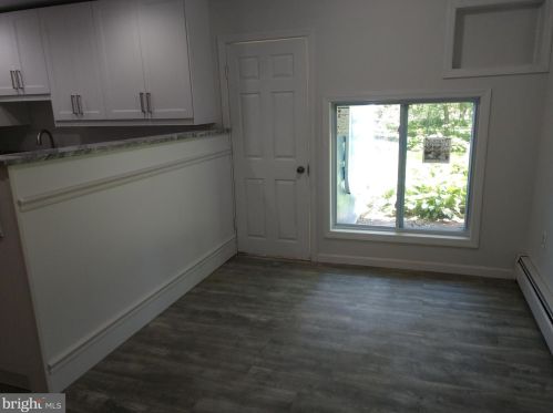 305 Pingree Ave, Trenton NJ  08618-2404 exterior