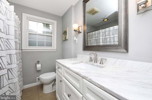 1161 Concord Dr, Haddonfield NJ 08033-3502 exterior