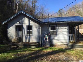 424 King Branch Rd, Pigeon Forge, TN 37876-8877