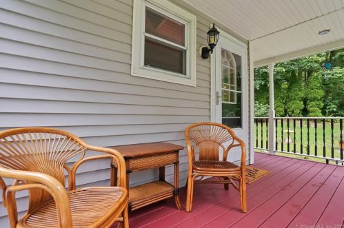 291 Spring Hill Rd, Upper Stepney CT  06468-2143 exterior