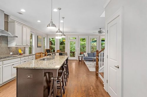 2113 Elvan Cir, Atlanta GA  30317-1307 exterior