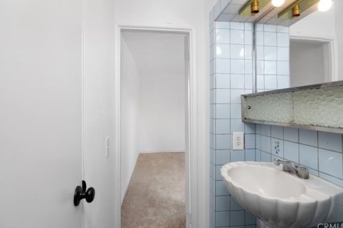 527 North St, Anaheim CA  92805-1932 exterior