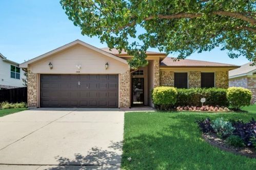 3908 Malibu Sun Dr, Fort Worth, TX 76137-6030
