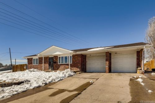 8005 Greenwood Blvd, Denver, CO 80221-3740