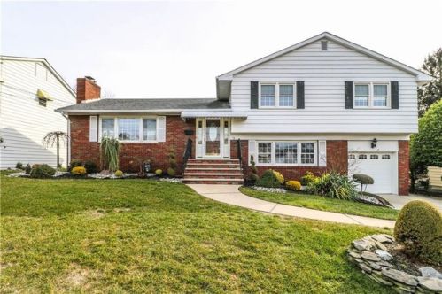 74 Thomas Pl, Edison, NJ 08837-2503