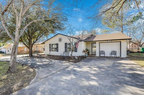 205 Mcgee Trl, Lakeside Heights, TX 78639-3784