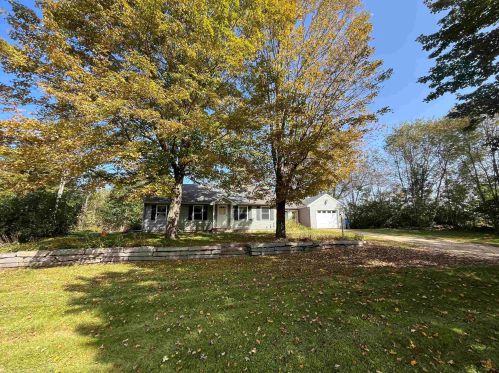 99 Garland Rd, Barnstead, NH 03218-4088
