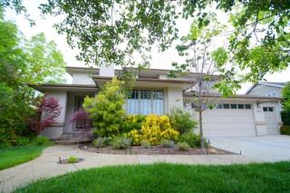 10487 Manzanita Ct, Cupertino, CA 95014-6565
