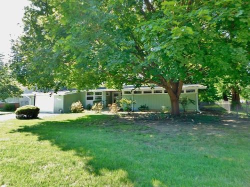 507 Sunnycrest Ct, Urbana, IL 61801-5960