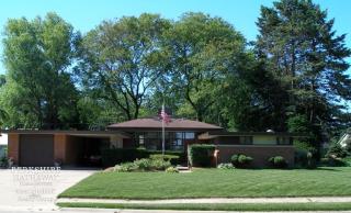 1629 33rd St, Beach Park, IL 60099-3627