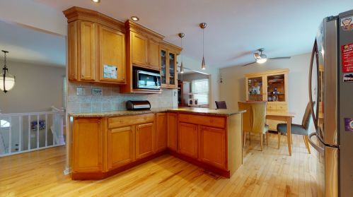 1161 Twisted Oak Ln, Buffalo Grove, IL 60089-1681