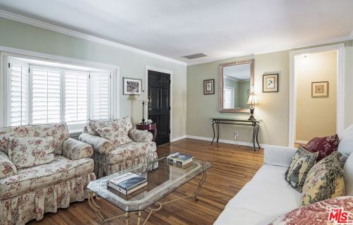 5516 Allott Ave, Van Nuys, CA 91401-5221