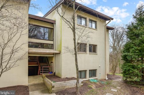 5669 Harpers Farm Rd, Columbia, MD 21044-2032