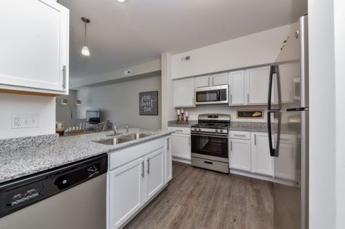 1046 Kilbery Ln, North Aurora, IL 60542-4613