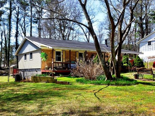 1801 Burfordi Dr, Marietta, GA 30008-5679