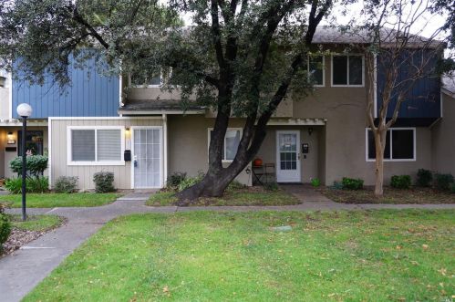 436 Stinson Ave, Vacaville, CA 95688-2620