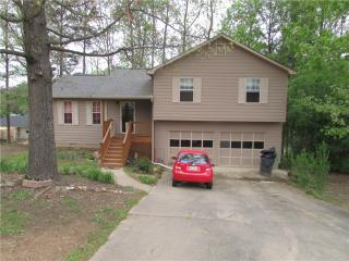 106 Hampton Dr, Dallas, GA 30132-4311