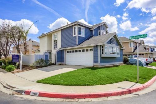 10353 New Bedford Ct, Lakeside, CA 92040-2359