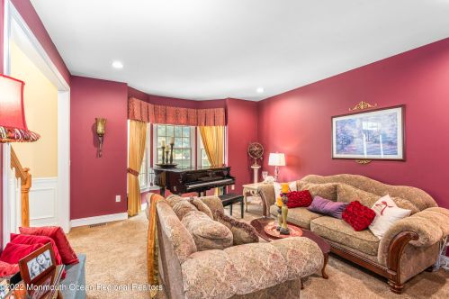 7 Bermet Ct, Tinton Falls NJ 07724-4026 exterior