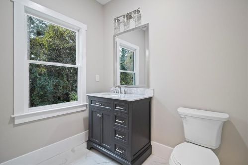 1673 Beacon Hill Blvd, Atlanta GA  30329-2517 exterior