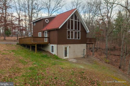 584 Getaway Rd, Hedgesville, WV 25427-6816