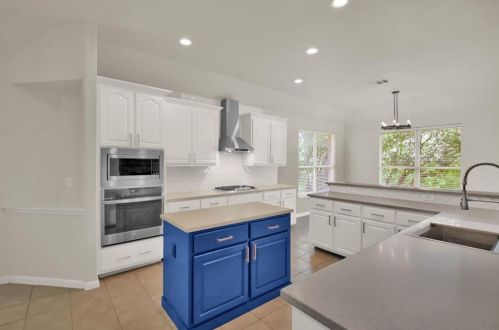 2703 Cashell Wood Cv, Cedar Park, TX 78613-3512