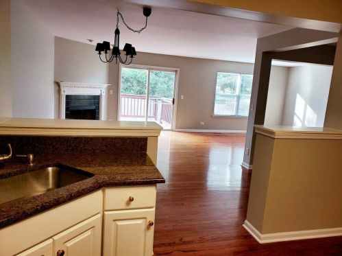 3087 Serenity Ln, Naperville IL  60564-8280 exterior